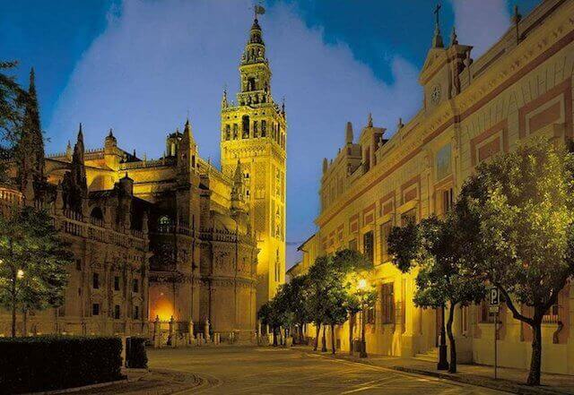12 lugares de Sevilla